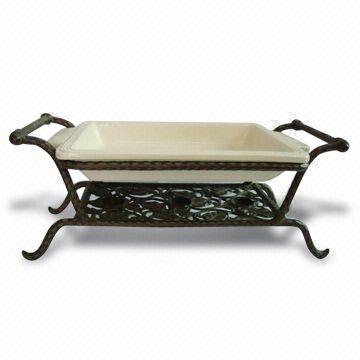 Chafing Dish With Ceramic And Cast Aluminum Food Pan Measures 2525 Chafing Dish With Ceramic And Cast Aluminum Food Pan Measures 2525