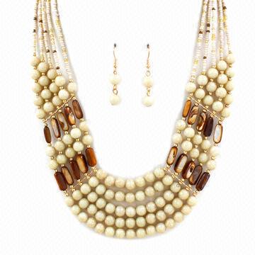Hong Kong Sar Fashion Jewelry Chains From Trading Company Iris Hong Kong Sar Fashion Jewelry Chains Made Of Acrylic Beads Gold Silver