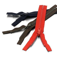 Plastic Zippers Manufacturers