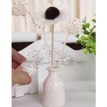 China Flower Shaped Reed Diffuser With White Ceramic Vase Various