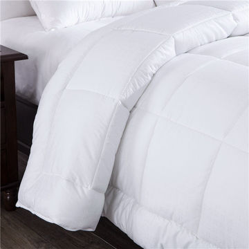 China Soft Duck Down Comforter Satin Piping Hot Selling On