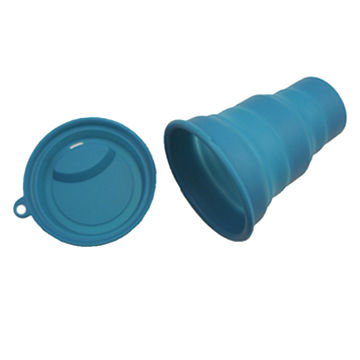 Vaso plegable de silicona, disponible en varios colores. Ideal para mayoristas y distribuidores.