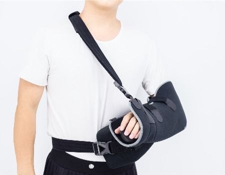 arm sling with waist strap