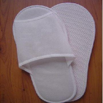 https://p.globalsources.com/IMAGES/PDT/B1051114263/Non-woven-shoe-cover.jpg