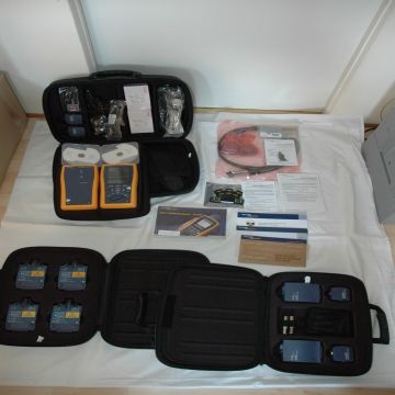 Fluke DTX-1800 Netzwerktester Cat 7 900MHZ Cable Analyzer 10Gig - MEGA SET for sale at factory direct price