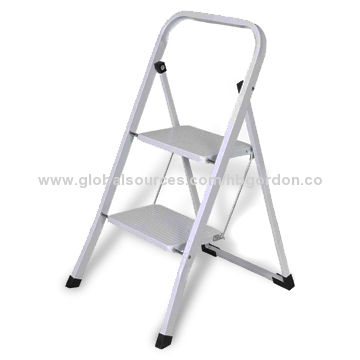 L2068  Steel 4 Step Ladder with Anti Slip Rungs,150 KG /330 LB