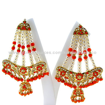 Amazon.com: I Jewels 18k Gold Plated Indian Wedding Bollywood Beaded Kundan  Studed Stylish Party Wear Earring Set with Maang Tikka for Women  (TE4001Bl): Clothing, Shoes & Jewelry
