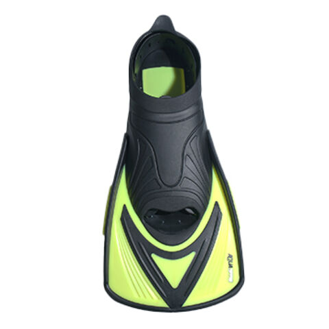 Aletas de entrenamiento cortas para adultos, aptas para todas las temperaturas del agua. Aletas de natación profesionales para entrenamiento y mejora de la técnica. for sale at factory direct price