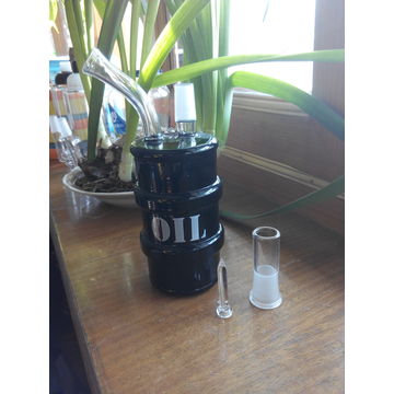 Buy Wholesale China Oil Drum Black Mini Bongs Glass Water Pipe Joint ...