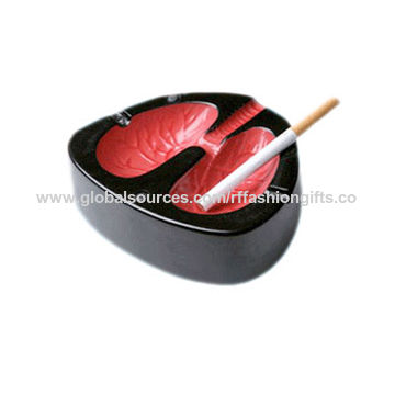 Lung Shaped Ashtray Ceramic 4 X 3,5 in. 