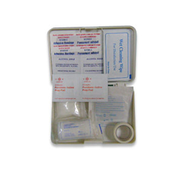 Trousse de premiers secours de voyage avec ruban PE, lingette nettoyante humide et bandage de gaze élastique