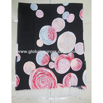وشاح فيسكوز بطبعة مجردة وشراشيب مجدولة - بيع بالجملة أوشحة بتصميمات للنساء for sale at factory direct price