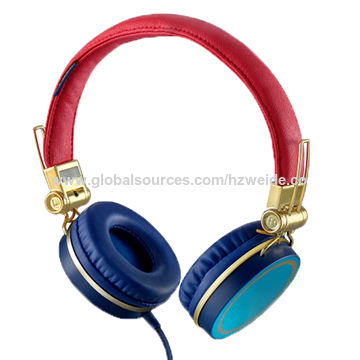Kabelgebundene Kopfhörer mit hochwertigem Klang, Headsets im speziellen Design, Kopfhörer in guter Qualität für B2B for sale at factory direct price