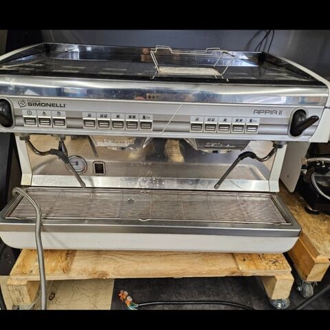 Used Espresso Coffee Machine $1100 Wholesale South Korea Used