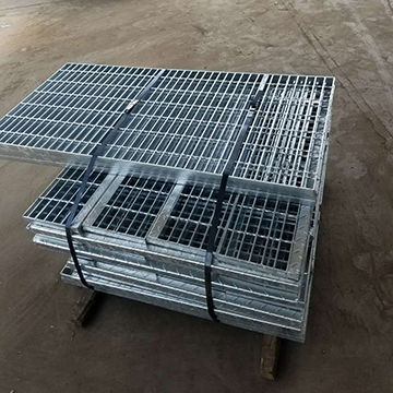 Hot-dip galvanized steel grating