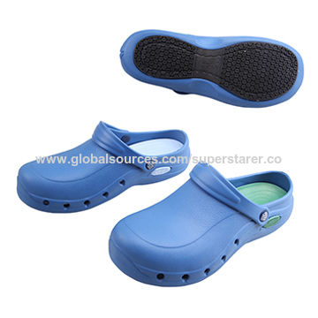 non slip nurse clogs