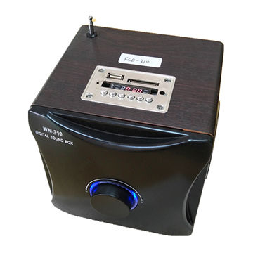 Tragbarer Lautsprecher aus Holz 310