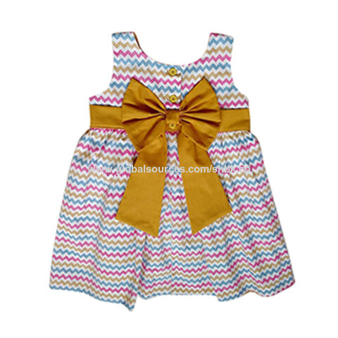 Mono con falda halter para bebés, estilo popular, estampados de diseño personalizado, ropa para niños de cómoda tela de seda de leche