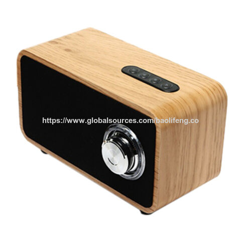 مكبر صوت بلوتوث عالي الجودة، شاشة ساعة لاسلكية محمولة رائجة البيع، تصميم خشبي ساحر for sale at factory direct price