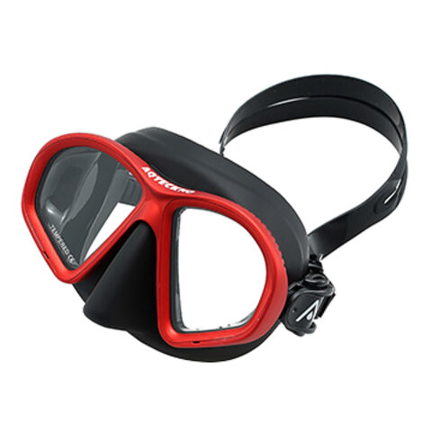 Buy Wholesale China Spear Fishing Free Diving Low Volume With Metallic  Painting Frame & Spear-fishing Mask at USD 5.65