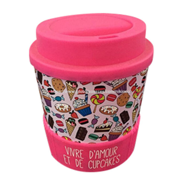 Caneca de café de plástico com manga de silicone