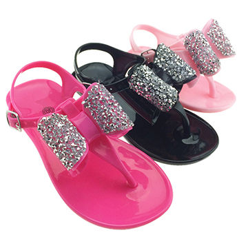 closed toe walking sandals womens