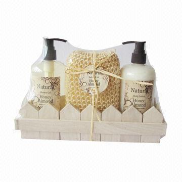 Buy Wholesale China Natural Bath Gift Set, Includes 400ml Shower Gel ...