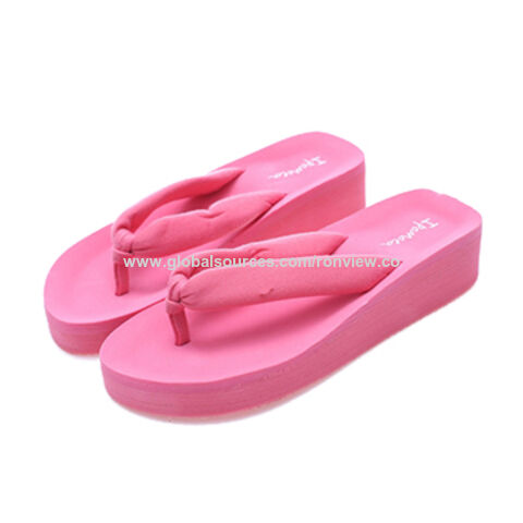 Damen Keil-Zehentrenner, hergestellt aus Wildlederriemen, hochelastischer EVA-Innensohle und EVA-Laufsohle, OEM willkommen. for sale at factory direct price