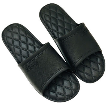 Louis Vuitton Slippers Available at Wholesale Retail Price in