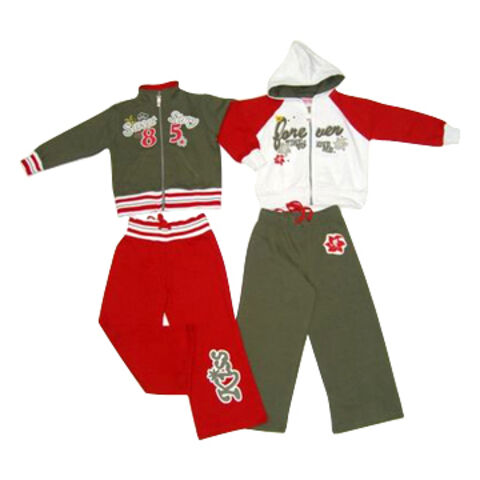 Fleece-Jogginganzug mit durchgehendem Reißverschluss und Kapuze
