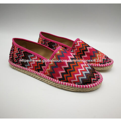 Alpargatas de moda para mujer con estampado rosa y verde, parte superior de lona - Calzado de verano al por mayor for sale at factory direct price