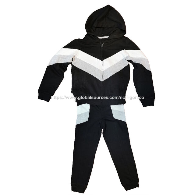Kinderbekleidung: Mädchen Jogginganzüge aus 100% recyceltem Polyester direkt vom Hersteller mit FAMA & BSCI Zertifizierung. for sale at factory direct price