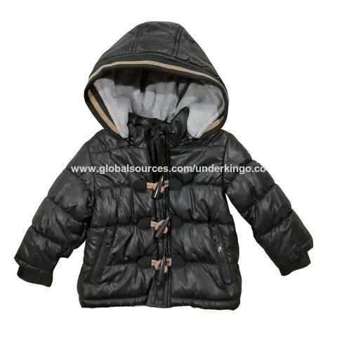 Nouveau modèle 2024 de veste rembourrée pour bébé avec capuche fonctionnelle, poche zippée véritable, boutons décoratifs et doublure chaude - Vente en gros for sale at factory direct price