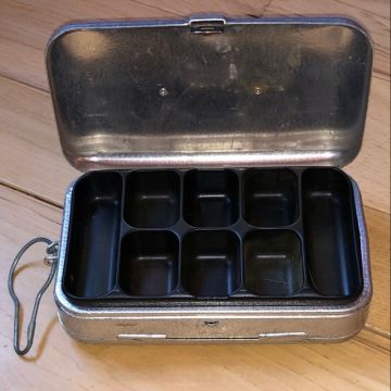 Vintage Umco P-9 Aluminum Tackle Box 2-side Antique Fishing Lure