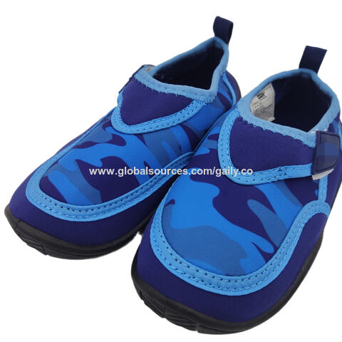 water shoes in stock