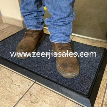 Sanitizing Footbath Floor Mat