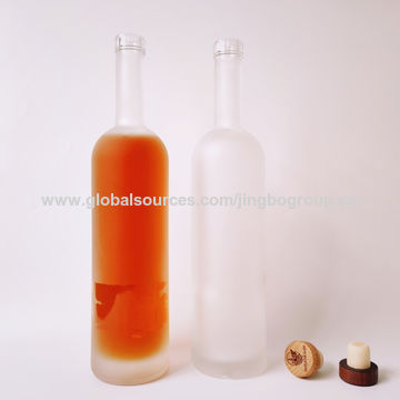 Botol kaca buram 500ml 750ml dengan printing khusus untuk minuman keras gin wiski vodka for sale at factory direct price