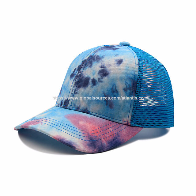 Diseño de gorra de camionero con logo y color