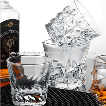 Glassware Factory Direct Exporting Premium Glass Whisky Decanter with Lid -  China Glass Wine Bottle and Glass Whisky Bottle price