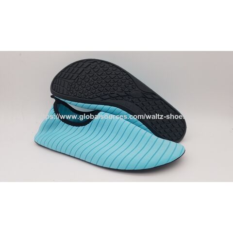 Vente chaude 2024 Unisexe Sèche Rapide Sports Aqua Bord de Mer Chaussures Plage Surf Pantoufles Chaussures d'eau