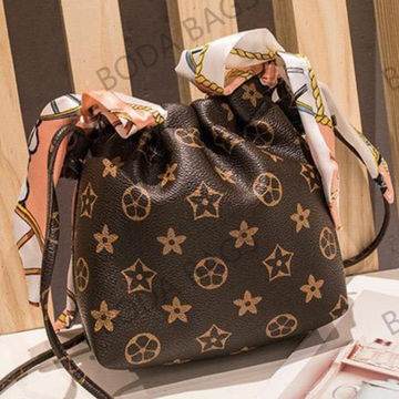 Imitation sacoche 2024 louis vuitton chine