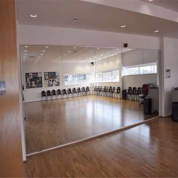 Whole China Gym Wall Mirrors For Fitness Center Studio Yoga Club Mirror At Usd 4 98 Global Sources - Stick On Wall Mirrors For Gym