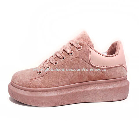 Zapatillas de mujer, diseño moderno y cómodo, hechas de parte superior de gamuza y suela de TPR, varios colores disponibles. Calzado deportivo femenino al por mayor. for sale at factory direct price