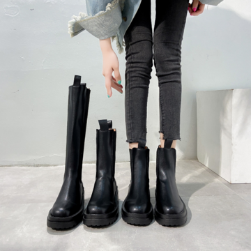 womens boots flat heel black
