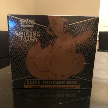 Achetez en gros Boîte D'entraînement Elite Pour Pokemon Tcg Shining Fates  Scellée D'usine Etb États-Unis et Jeu De Cartes à Collectionner à 10 USD