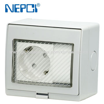 Caja estanca IP55 con enchufe alemán 16A XJY-QB-201-28/33-1, caja eléctrica de 3 interruptores for sale at factory direct price