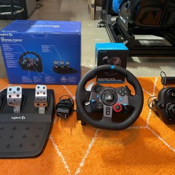 Logitech Driving Force G29 Gaming Racing Wheel With Pedals For PS4