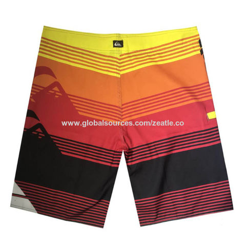 Schnelltrocknende Herren Sportshorts mit Innenfutter - Sportliche Badeshorts für Herren im Großhandel for sale at factory direct price