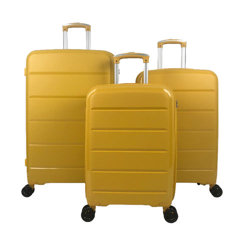 28 inch luggage clearance