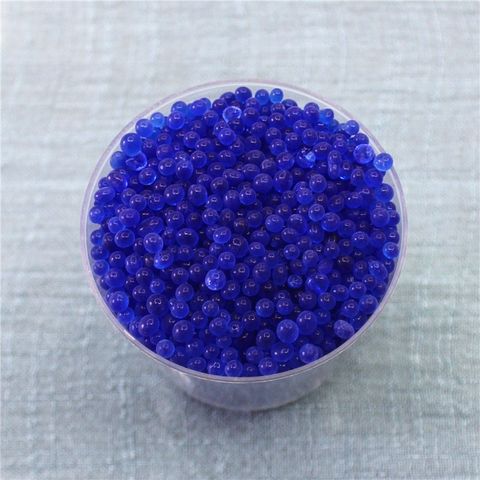 Buy Wholesale China Superior Quality Raw Material Silica Gel Blue  Indicating Bead Desiccant Color In 3-5 Mm & Silica Gel Beads at USD 2.1